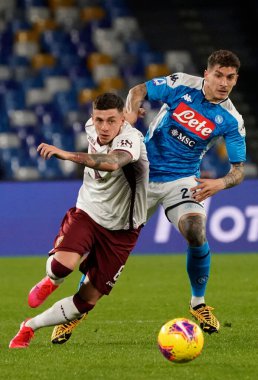 Napoli - İtalya Serisi - Napoli maçı sırasında Lorenzo (r) Napoli 'li Daniele Baselli (l) torino giovanni - Lps / Marco Iorio