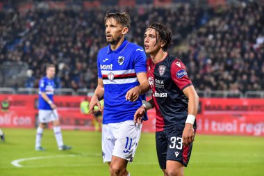 Sampdoria 'dan Gaston Ramirez ve İtalyan Serie 2019 / 20 sezonunda Cagliari' den Luca pellegrini, Cagliari 'de İtalya Serie A futbol maçı, 01 Ocak 2020 - LPS / Luigi Canu