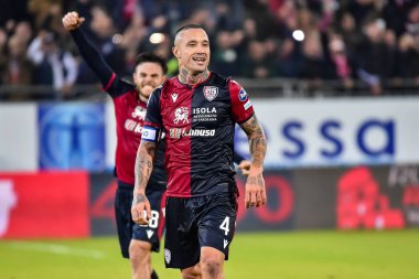 İtalyan futbol takımı Serie 2019 / 20 sezonunda raja nainggolan of cagliari calcio, İtalya Serie A futbol maçı, 01 Ocak 2020 - LPS / Luigi Canu