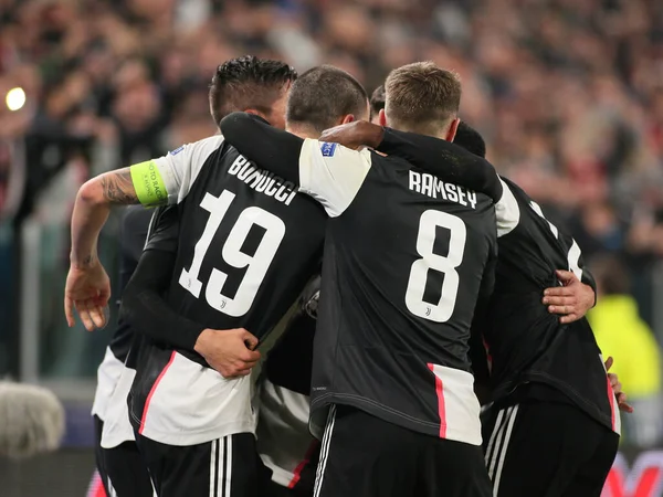 Bonheur Juventus Leonardo Bonucci Juventus Aaron Ramsey Juventus Pendant Saison — Photo