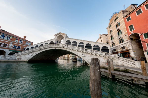 Most Rialto Wenecji Podczas Zamknięcia Podczas Awarii Covid Wenecja Zamknięciu — Zdjęcie stockowe