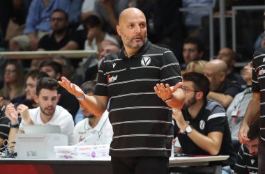 aleksandar djordjeviç, antrenör virtus segafredo bologna İtalyan Serie A Basketbol Şampiyonası 2019 / 20, İtalyan Basketbol Şampiyonası, Bologna, Ocak 01 2020 - LM / Michele Nucci
