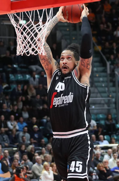 Julian Gamble Virtus Segafredo Bologna Durante Campeonato Italiano Baloncesto Serie — Foto de Stock