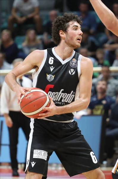 Alessandro Pajola Virtus Segafredo Bologna Italiensk Serie Basketball Championship 2019 - Stock-foto