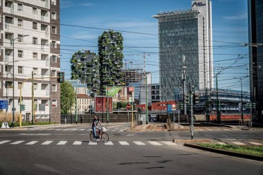 Coronavirus Acil Servisi sırasında Milano kenti sırasındaki dikey bahçeler, 19 Nisan 2020 - LM / Daniele Cifala