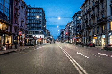 Coronavirus Acil Servisi sırasında Milano kasabası boyunca Corso buenos aires, 19 Nisan 2020 - LM / Daniele Cifala