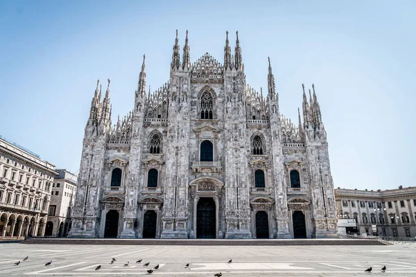 Coronavirus Acil Servisi Sırasında Milan Kasabası Sırasında Duomo Nisan 2020 — Stok fotoğraf