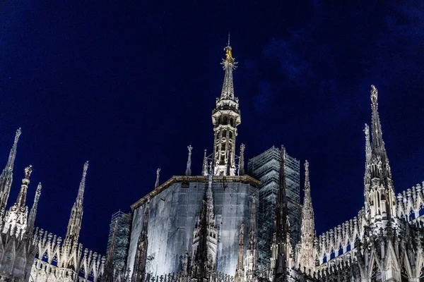 Coronavirus Acil Servisi Sırasında Milan Kasabası Sırasında Duomo Nisan 2020 — Stok fotoğraf