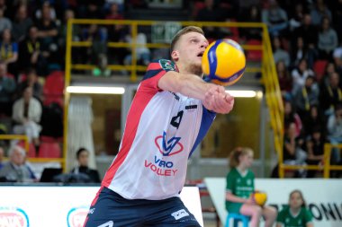 Donovan dzavoronok (4) vero volley monza İtalyan Voleybol Superlega Serie A sezon 2019 / 20, İtalyan Serie A Men SuperLeague Championship, Verona, Ocak 01 2020 - LM / Roberto Tommasini