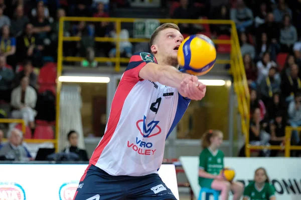 Donovan dzavoronok (4) vero volley monza İtalyan Voleybol Superlega Serie A sezon 2019 / 20, İtalyan Serie A Men SuperLeague Championship, Verona, Ocak 01 2020 - LM / Roberto Tommasini