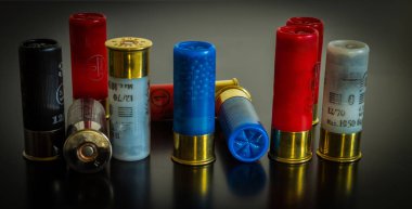 Silah için Rus mermileri 12 kalibrelik.