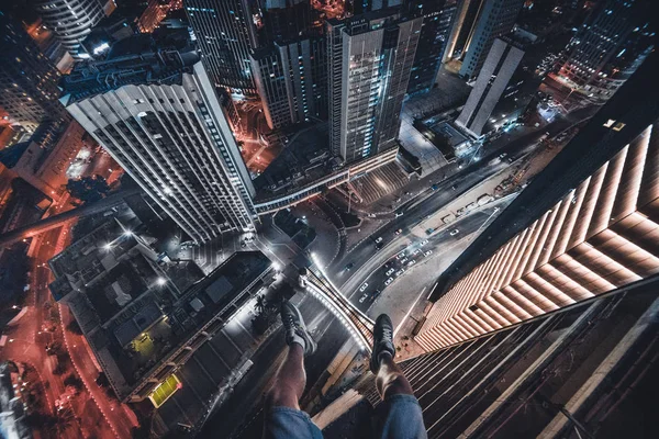 Elmas bir İsrail İsrail Elmas Borsası Ticaret Merkezi dünyanın en büyük ve en önemli elmas olmak ile İsrail'in önde gelen ihracat sanayi sektörüdür. Ramat Gan, Tel Aviv yakınlarında yer alan İsrail Elmas Borsası