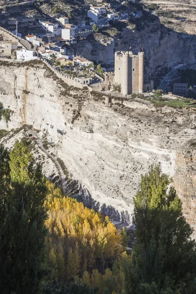 Panoramic view of the city, on top of limestone mountain is situated Castle of the 12TH century Almohad origin, take in Alcala del Jucar, Albacete province, Spain — Stock Photo, Image