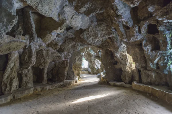 Пещера в парком Genoves, Кадис, Андалусия, Испания — стоковое фото