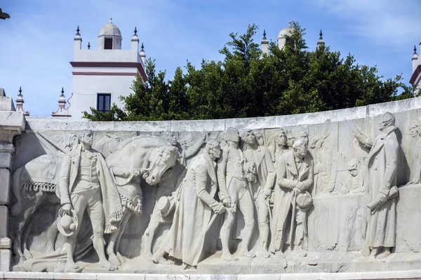 Monument à la Constitution de 1812, détail décoratif en pierre et bronze, Cadix, Andalousie, Espagne — Photo
