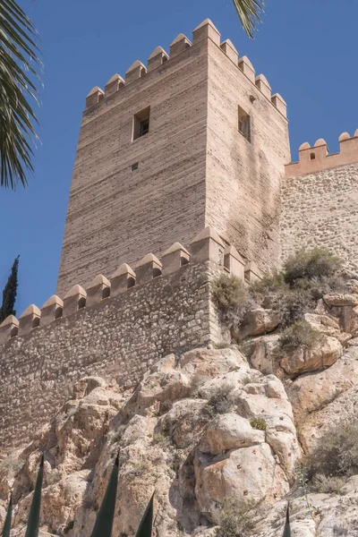 Ortaçağ Mağribi Kalesi Almeria Alcazaba, Doğu uç giden, Andalusia, İspanya Kalesi olduğunu. — Stok fotoğraf