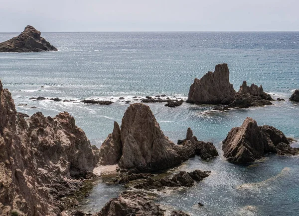 Las Sirenas i Cabo de Gata-Nijar Natural Park, ta i Almeria, Andalusien, sydöstra hörnet av Spanien — Stockfoto