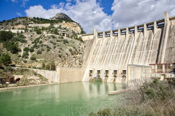 Rezervuar Iznajar, İspanya Granada ili Hidroelektrik Santrali — Stok fotoğraf