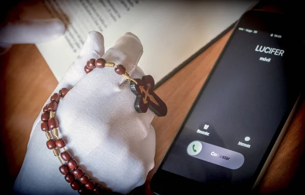 Lucifer Calling Woman Praying Rosary — Stock Photo, Image