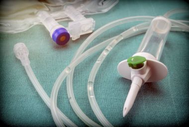  Hastane ameliyat masasındaki damlama sulama ekipmanının lastik detayları, kavramsal görüntü 