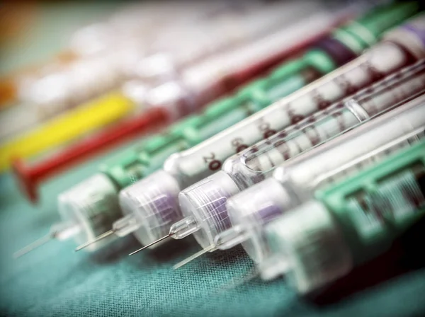 Inzulinová injekční jehla nebo pero pro použití diabetiky — Stock fotografie