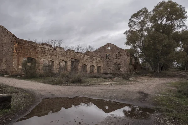 Linares, spanien - 3. märz 2018: bergbau in der nähe von linares — Stockfoto