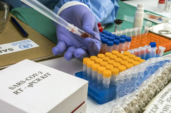 Scientist Investigates Medical Treatment Covid Coronavirus Hospital Spain — Stock Photo, Image