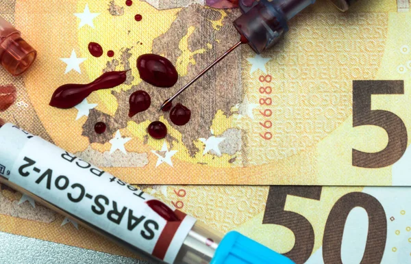 Blood Syringe Covid Vaccine Euro Banknotes Conceptual Idea — Stock Photo, Image