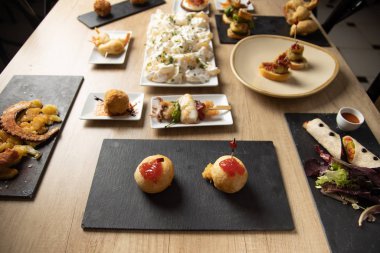 Lezzetli İspanyol tapas çeşitleri