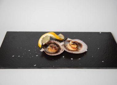 Limonlu midye, Galiçya İspanya 'da tipik tapa.