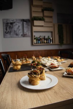 Lezzetli İspanyol tapas çeşitleri