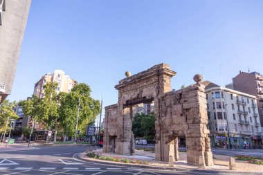 Zaragoza İspanya. 2 Ağustos 2019, İspanya 'nın Zaragoza şehrindeki Carmens kapısı. 