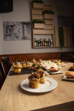 Lezzetli İspanyol tapas çeşitleri