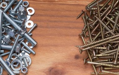 Cıvata ve vidalar yığını