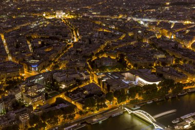 Seine Nehri ve Paris Triumph Arch