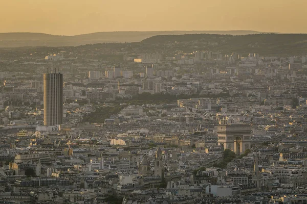 Stadtbild von oben zur goldenen Stunde — Stockfoto