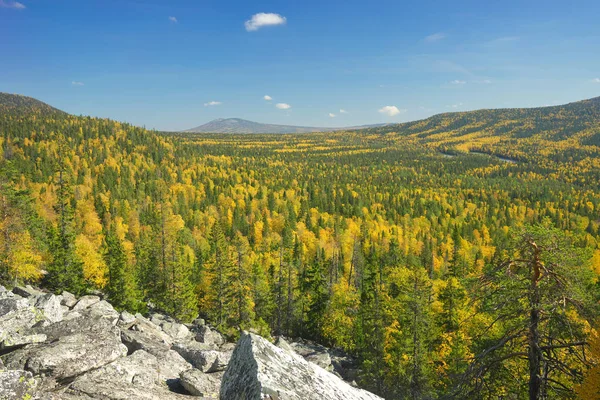 Bergen i södra Ural — Stockfoto