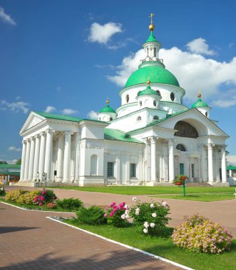 Rostov Veliky manzarada yaz.