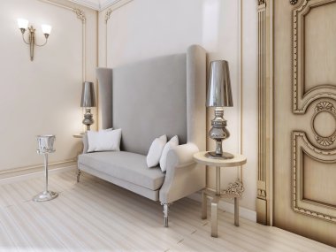 Klasik bir tasarımcı kanepe yatak odasında yüksek bir geri ile.