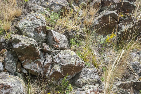 Piedras en la montaña — Foto de Stock