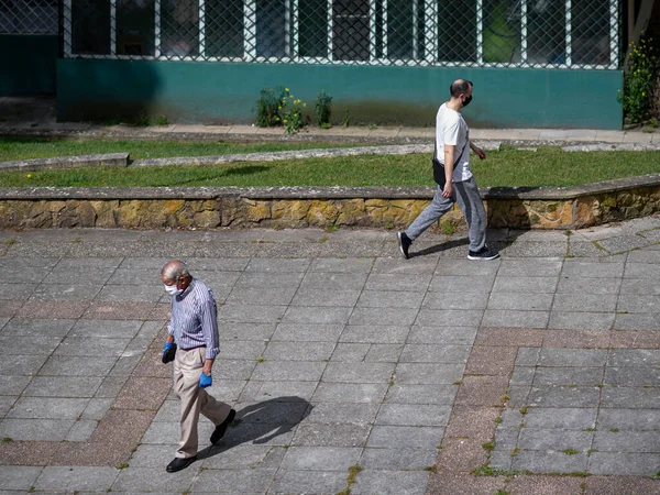 Şehir karantinası, sosyal uzaklık, Lizbon, Portekiz