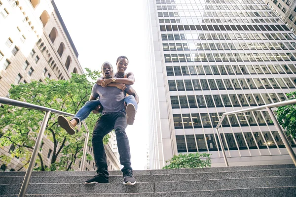 Casal se divertindo em Nova York — Fotografia de Stock