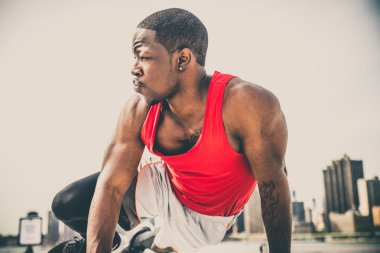 Sportif adam eğitim açık havada