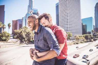 Aşk dating eşcinsel çift
