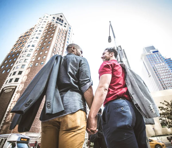 Pareja enamorada en una cita romántica —  Fotos de Stock