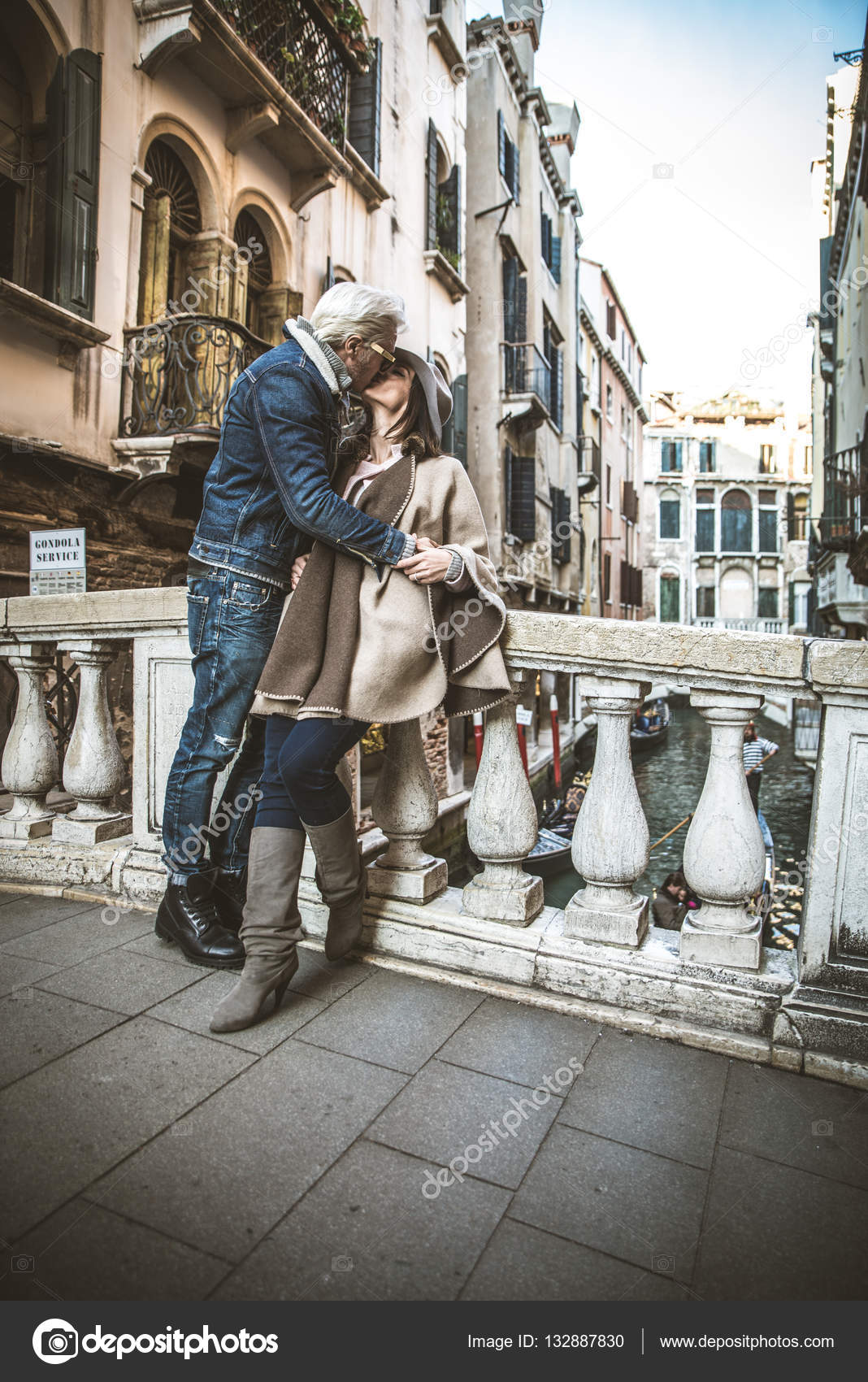 Couple in Venice Stock Photo by ©oneinchpunch 132887830
