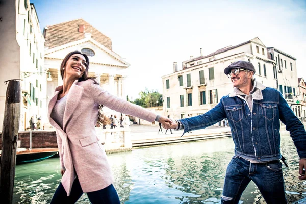 Casal em Veneza — Fotografia de Stock