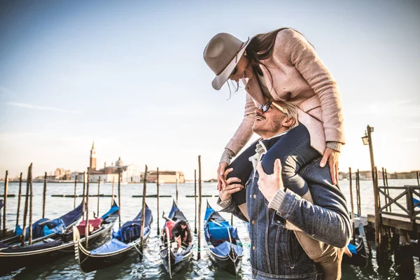 Casal em Veneza — Fotografia de Stock