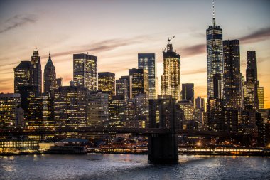 Manhattan gün batımında gökyüzü
