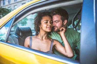 Manhattan'da bir taksi Çift